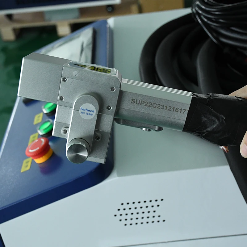 Industrial Laser Rust Removal Machine - SUP22C Ręczna laserowa głowica czyszcząca Nowa