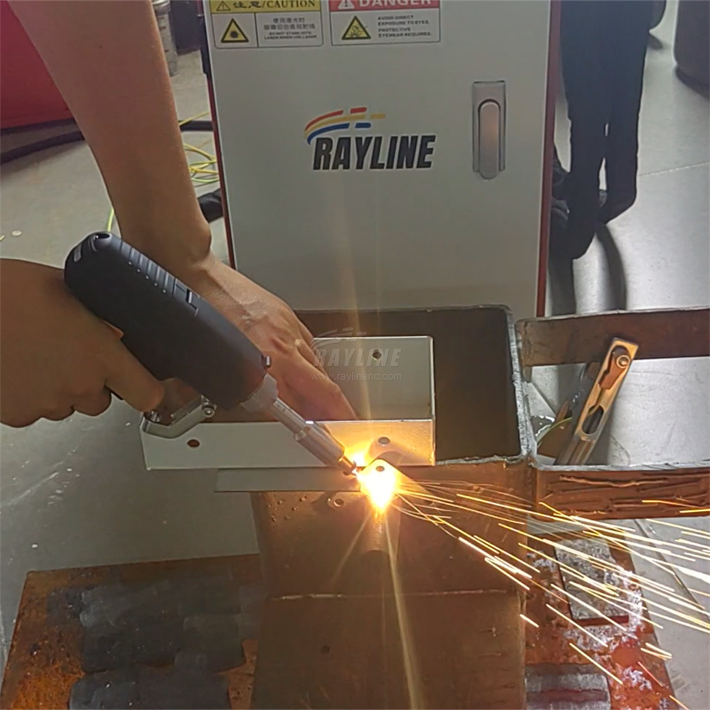 Industrial Laser Cleaning - Nowa Mini Przenośna Spawarka Laserowa 3