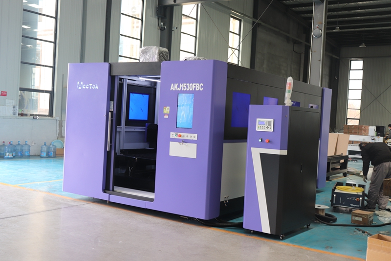 Przemysłowa maszyna do cięcia  – Industrial Laser Cleaning recenzja i cena